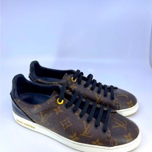 Louis Vuitton Athletic Shoes